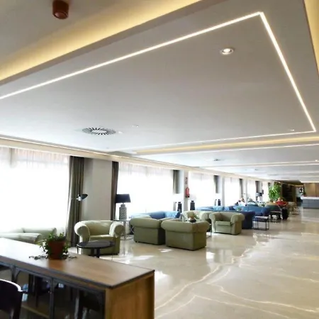 El Albero Integrado En El Pyr Céntrico Y En Primera Línea De Playa