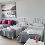 El Albero Integrado En El Pyr Centrico Y En Primera Linea De Playa Фуэнхирола