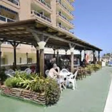 Estudio El Albero Integrado En El Edificio Pyr Centrico Y En Primera Linea De Playa Апартаменти Фуенхірола