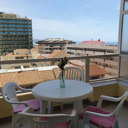 Апартаменти Estudio El Albero Integrado En El Edificio Pyr Centrico Y En Primera Linea De Playa Фуенхірола