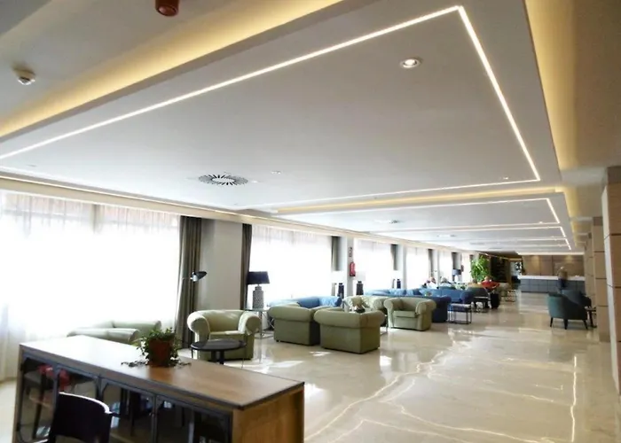 El Albero Integrado En El Pyr Centrico Y En Primera Linea De Playa